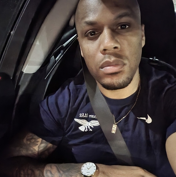 Meet your Posher, Alan - Picture 2 of 3